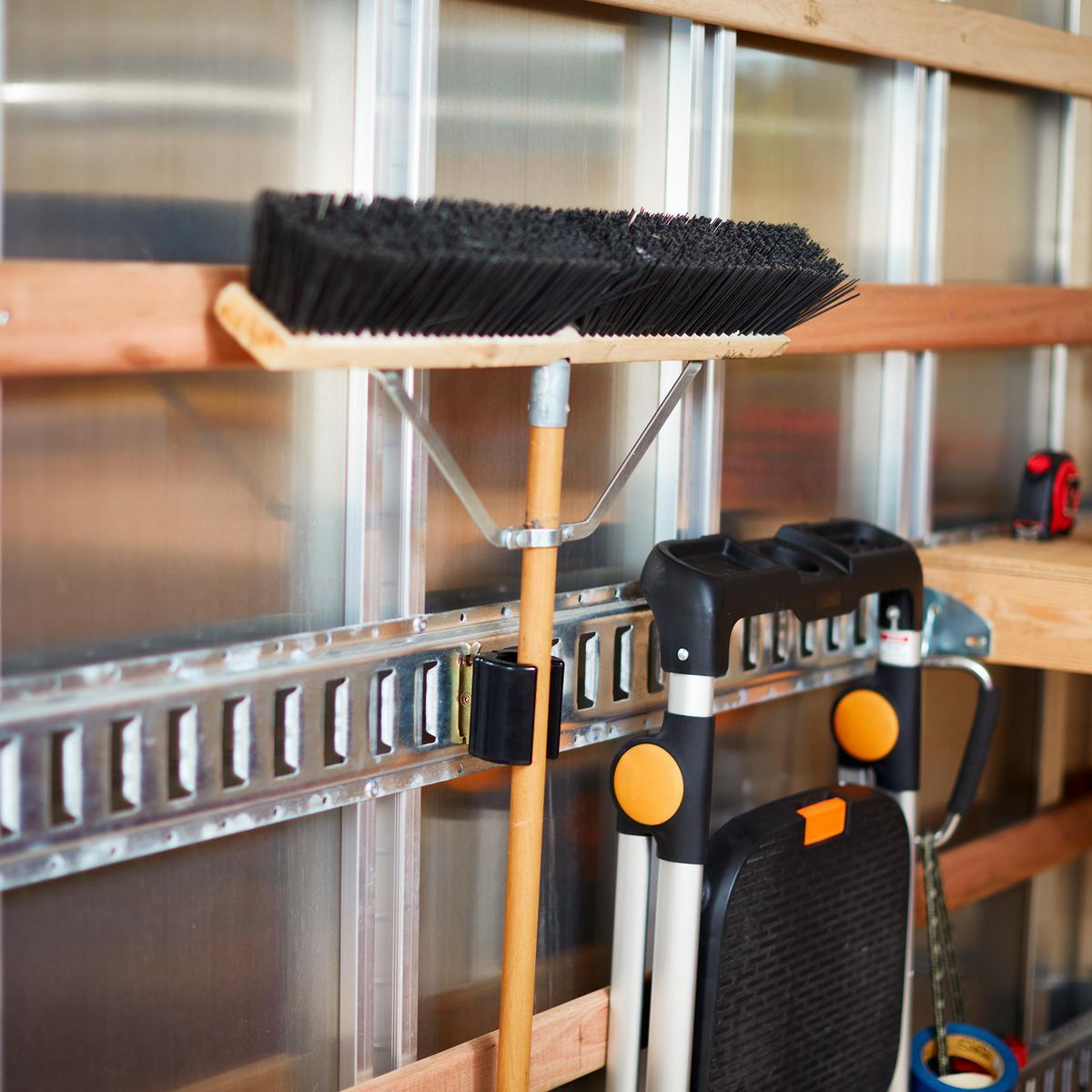 Long-Handle Tool Holder Q651