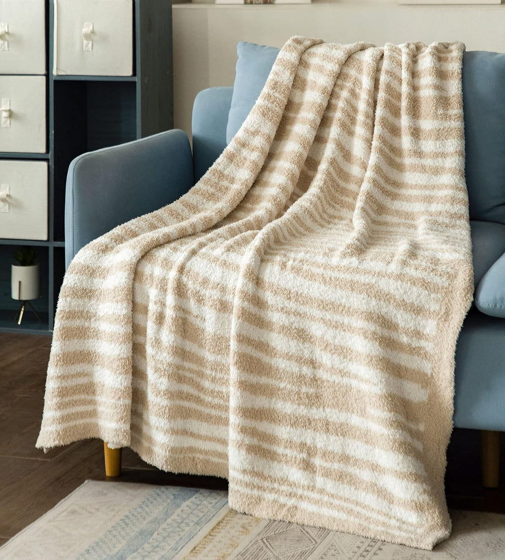 Chunky Knit Chenille Throw Blanket 50 x 60 R598