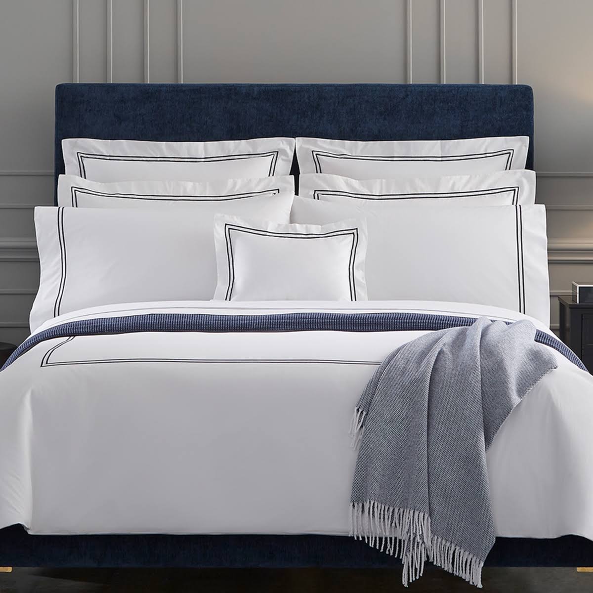 Full/Queen White/Aqua Duvet Cover M1081
