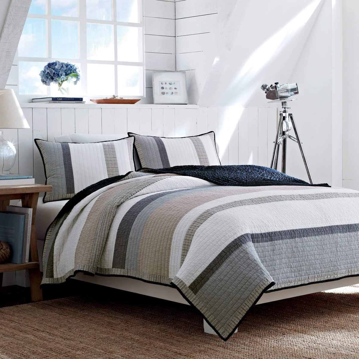 King Cotton Reversible Quilt T39387