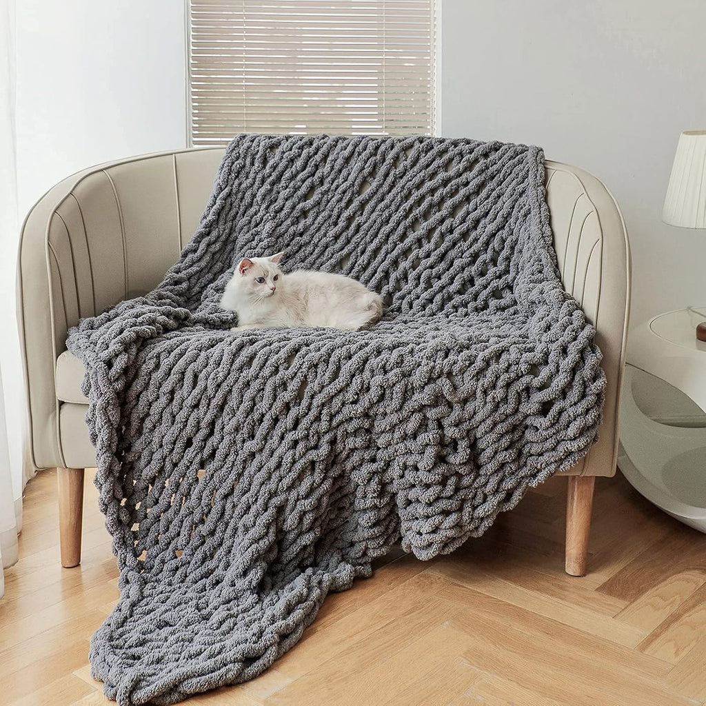 Chunky Knit Chenille Throw Blanket 50 x 60 R598