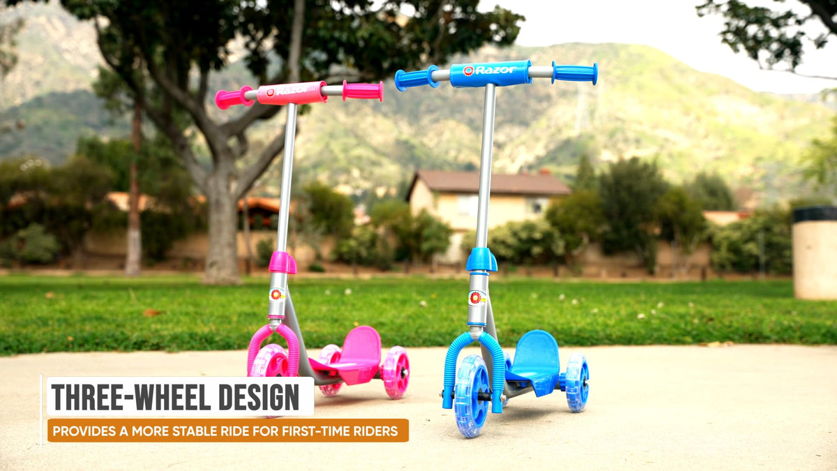 3-Wheel Kick Scooter for Younger Children Z6475