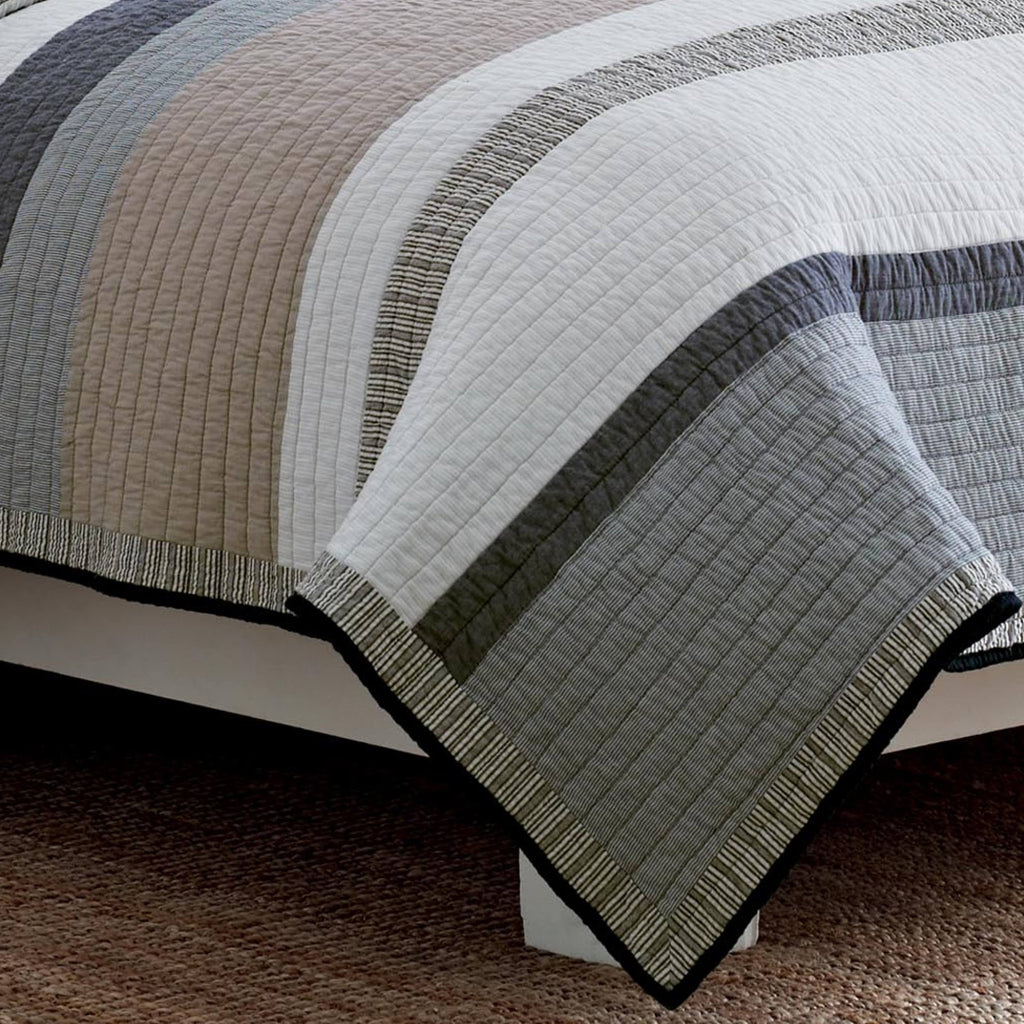 King Cotton Reversible Quilt T39387