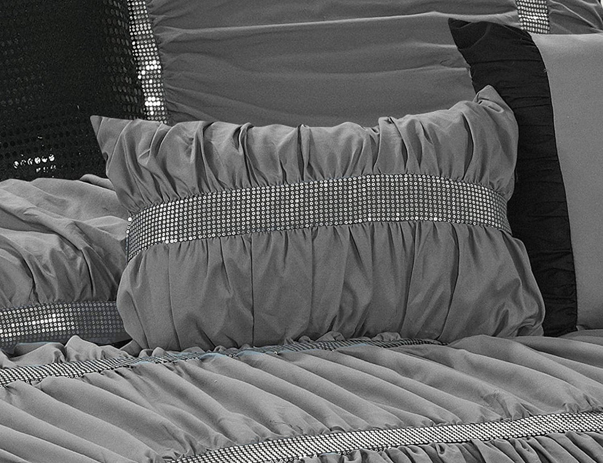 250 Thread Count 7 Piece Queen Comforter Set U149