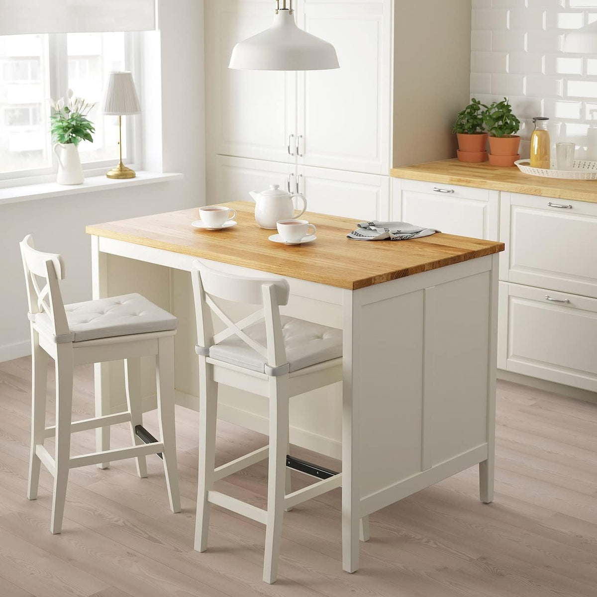 Off-White Oak Kitchen Island H867