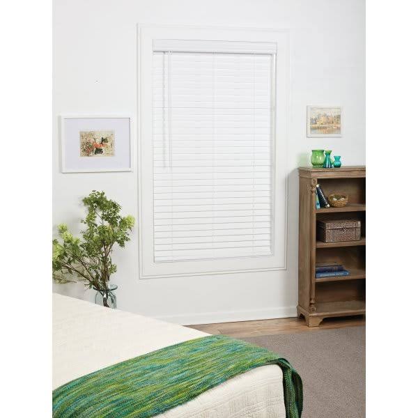 White Cordless Faux Wood Blind X6135
