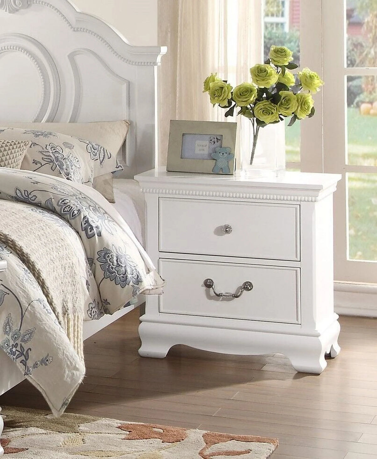 White Full Panel Bed Nightstands 3pc Bedroom Set Y438371