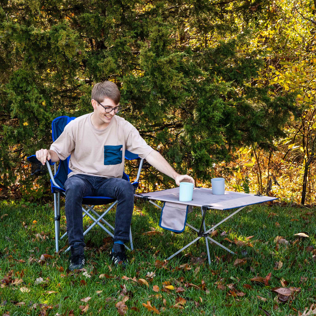 Portable Travel Table 20.5 in x 31.5 in x 18.1 in T499