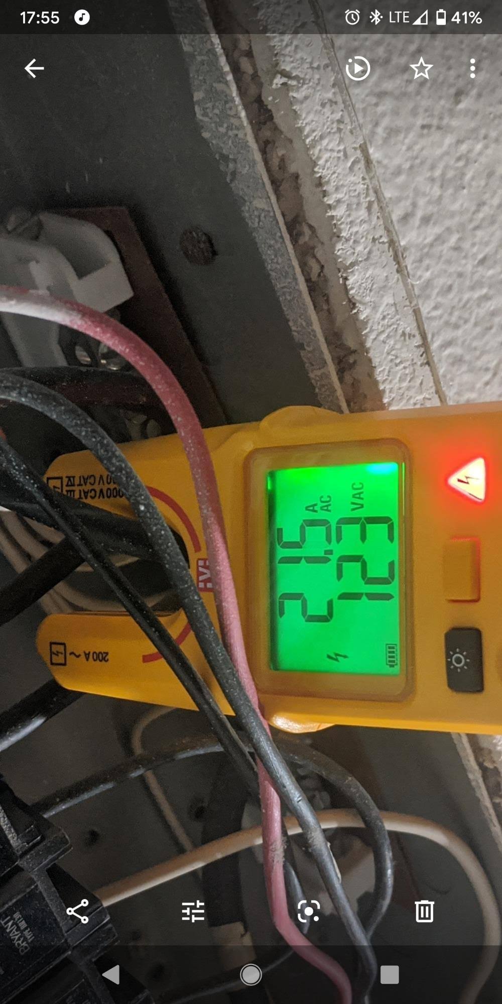 Electrical Tester with FieldSense H377647