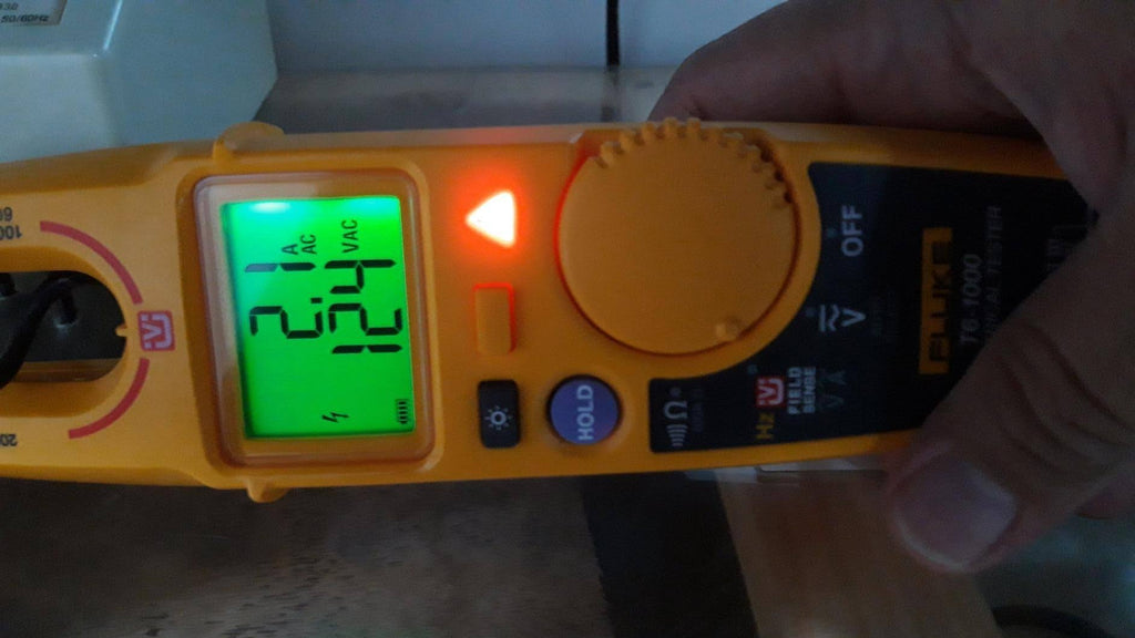Electrical Tester with FieldSense H377647